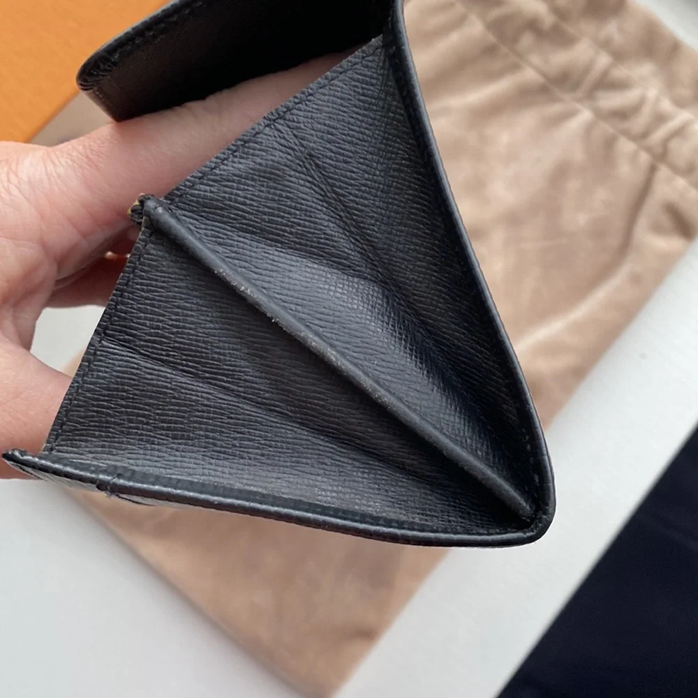 EUC LOUIS VUITTON Black Epi Sarah Wallet Vintage (CA1906) - Picture 11 of 16